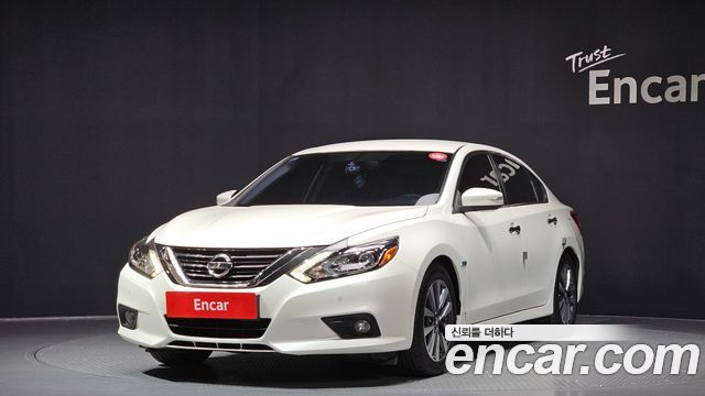 Nissan Altima