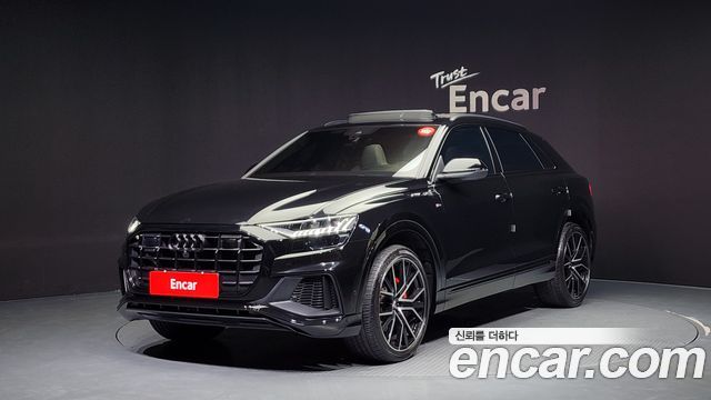 Audi Q8 (4M)
