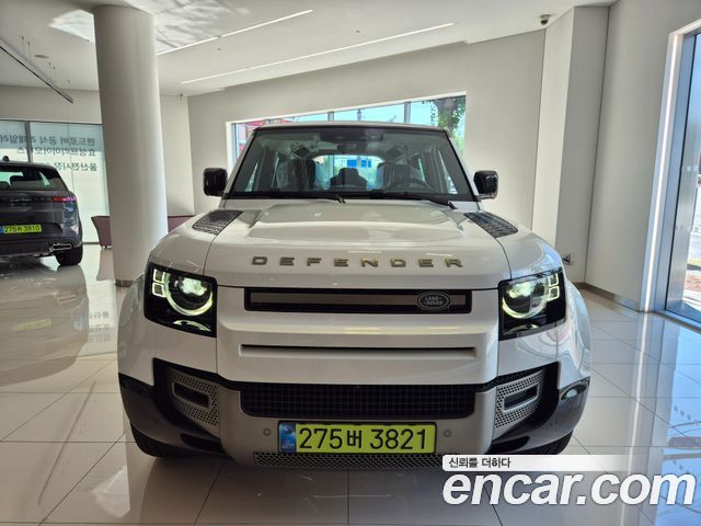 Land Rover Defender (L663)