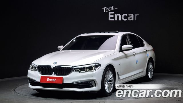 BMW 5 Series (G30)