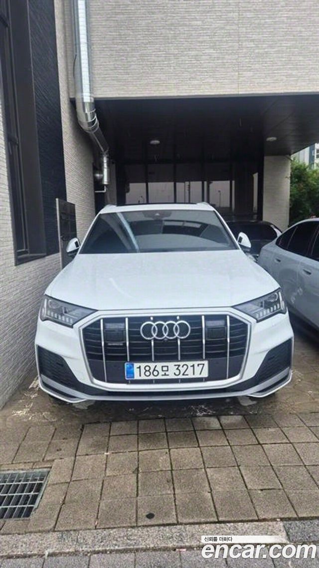 Audi Q7 (4M)