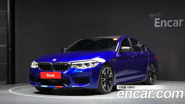 BMW M5 (F90)