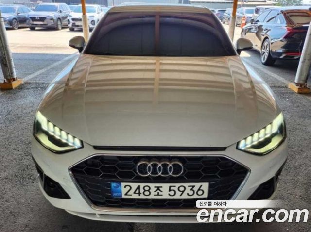 Audi A4 (B9)