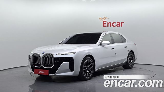 BMW 7 Series (G70)