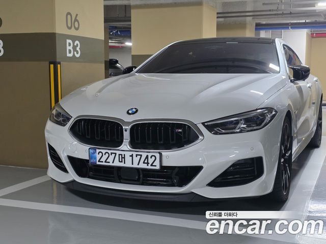 BMW 8 Series (G15)