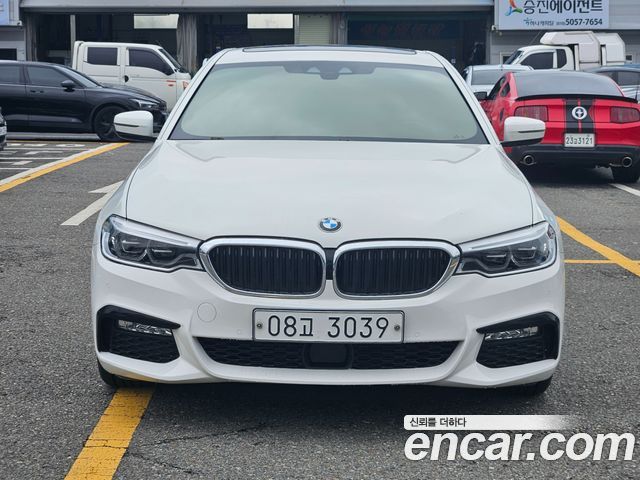 BMW 5 Series (G30)