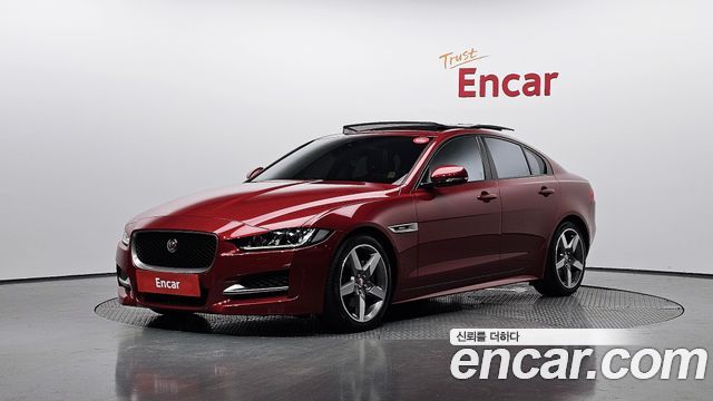 Jaguar XE
