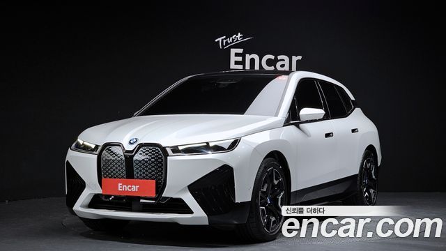 BMW iX
