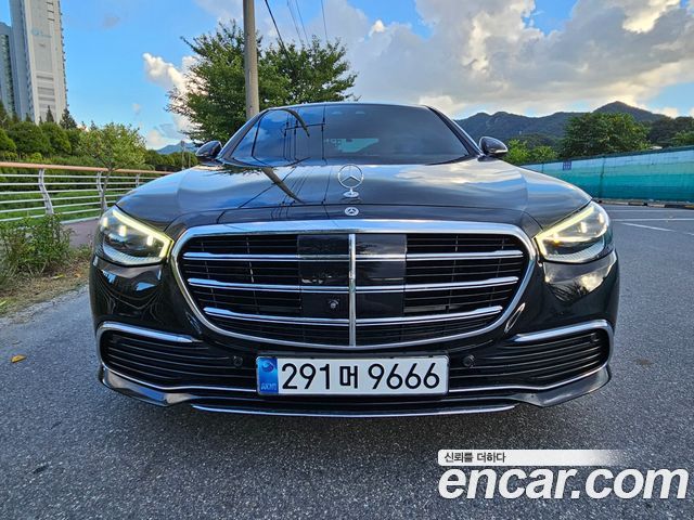 Mercedes-Benz S-Class W223