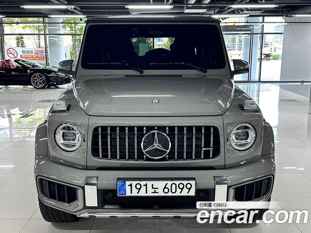 Mercedes-Benz G-Class W465
