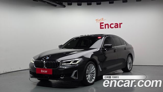 BMW 5 Series (G30)