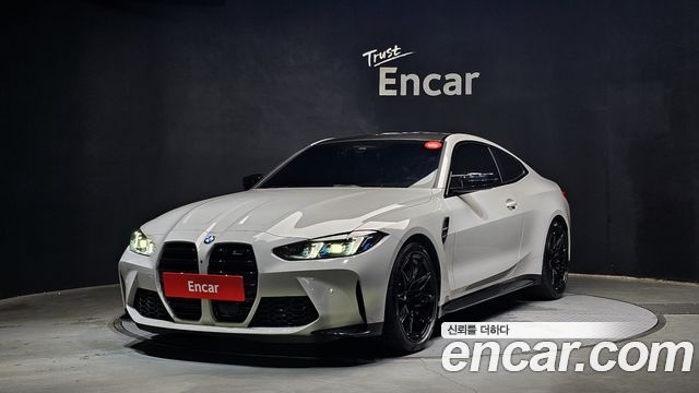 BMW M4 (G82)
