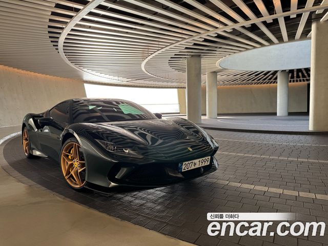 Ferrari F8 Tributo