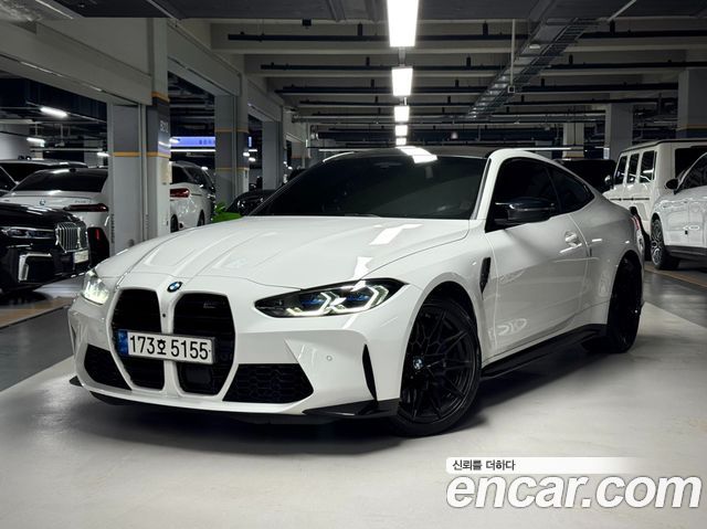 BMW M4 (G82)