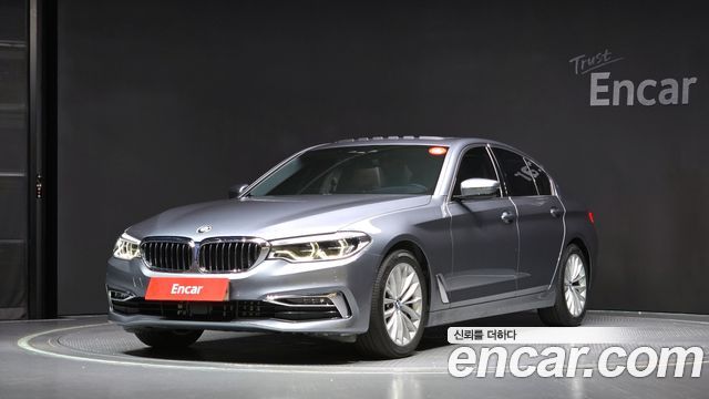 BMW 5 Series (G30)