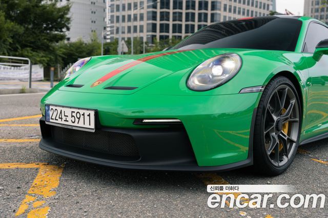 Porsche 911 (992)