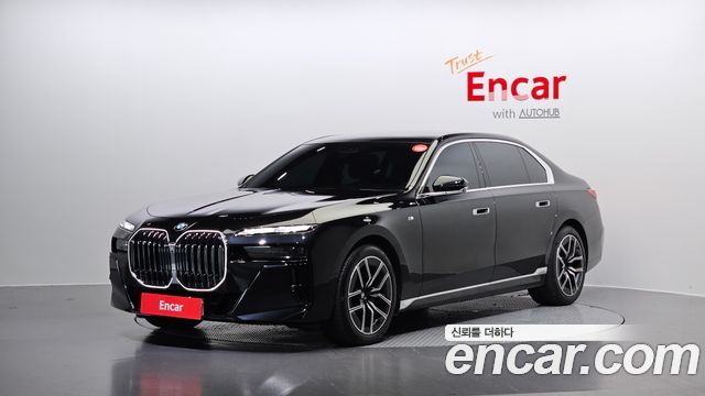BMW 7 Series (G70)