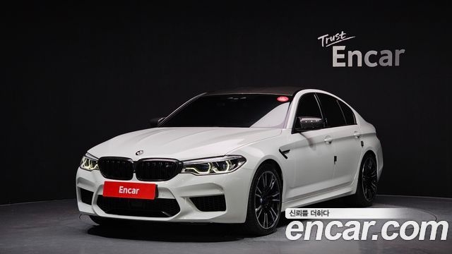 BMW M5 (F90)