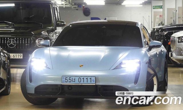 Porsche Taycan