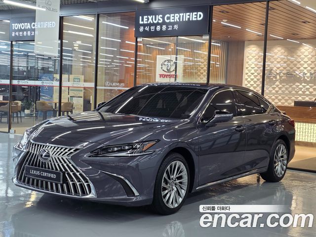 Lexus ES300h 7th Gen