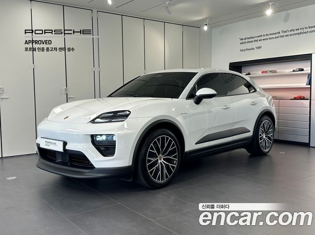 Porsche 마칸 EV