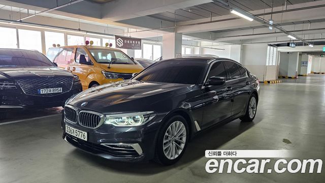 BMW 5 Series (G30)