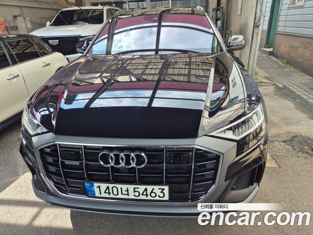 Audi Q8 (4M)