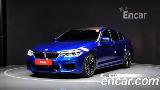 BMW M5 (F90)