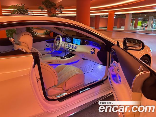 Mercedes-Benz S-Class W222