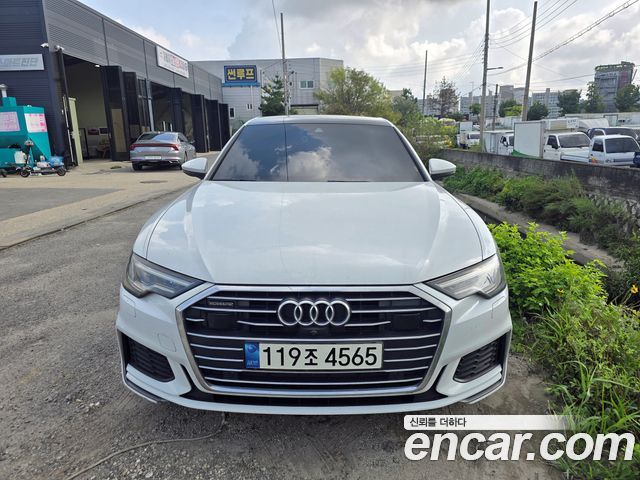 Audi A6 (C8)