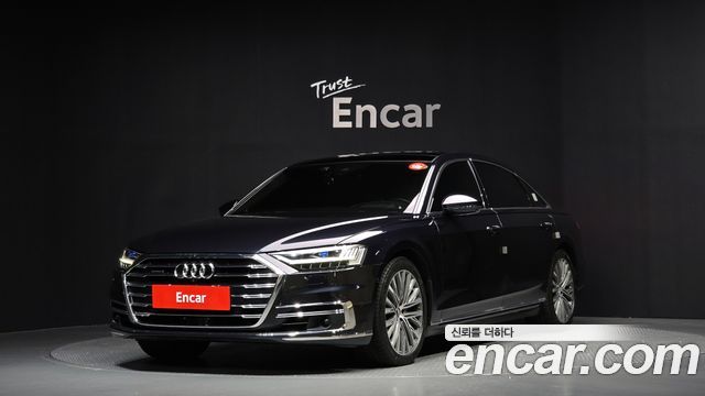 Audi A8 (D5)