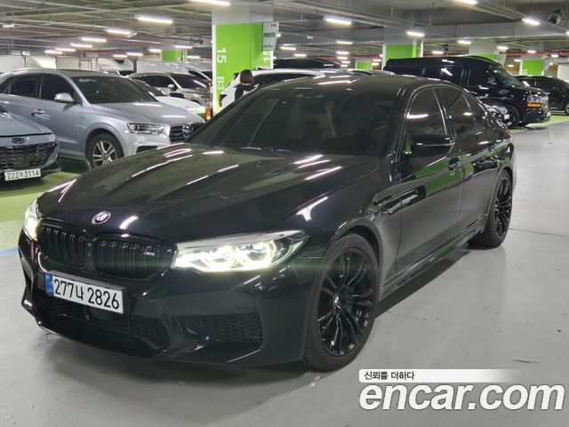 BMW M5 (F90)