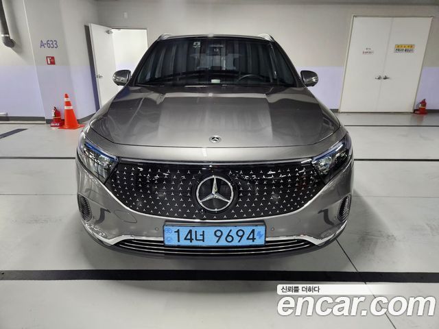 Mercedes-Benz EQA H243