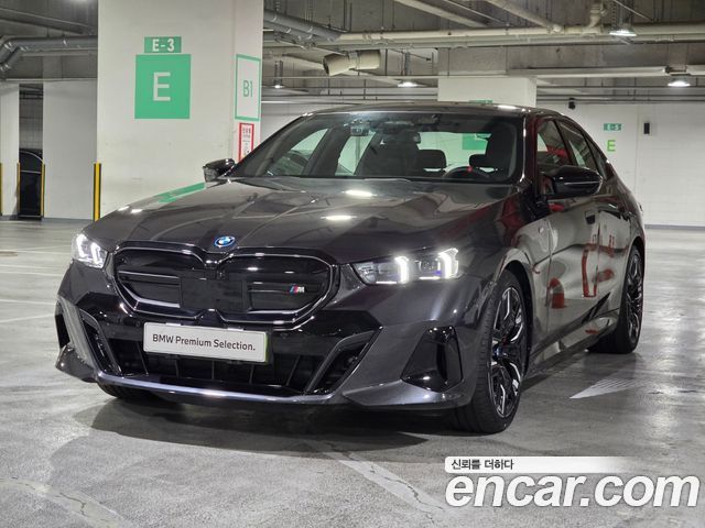 BMW i5 (G60)