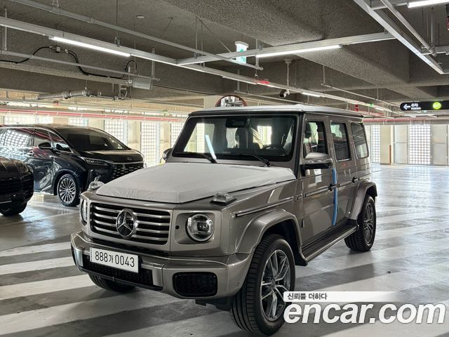 Mercedes-Benz G-Class W465