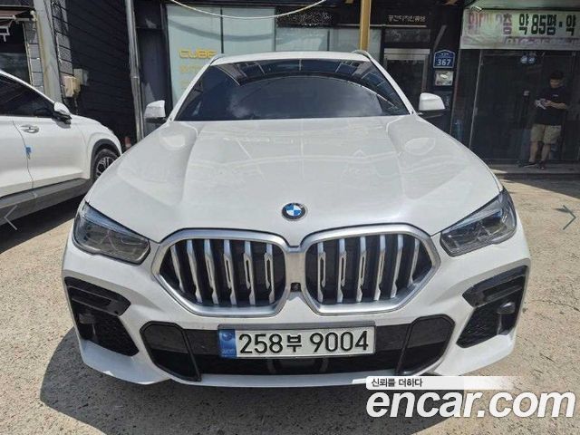 BMW X6 (G06)