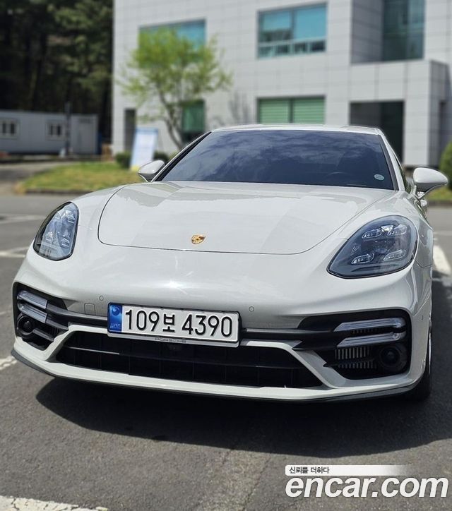Porsche Panamera (971)