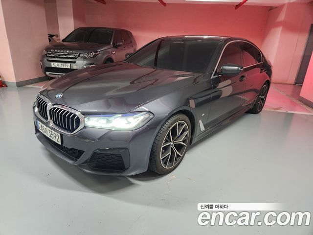 BMW 5 Series (G30)