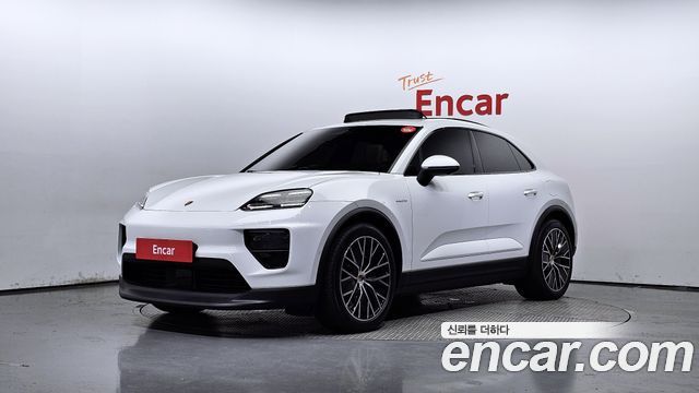Porsche 마칸 EV