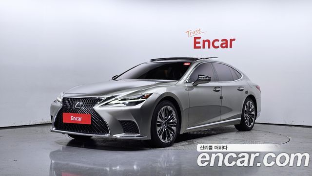 Lexus LS500 5th Gen
