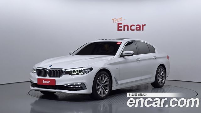 BMW 5 Series (G30)