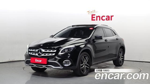 Mercedes-Benz GLA-Class X156