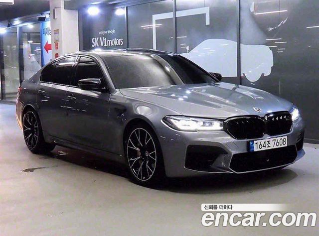 BMW M5 (F90)