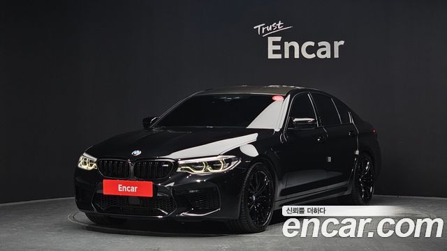 BMW M5 (F90)