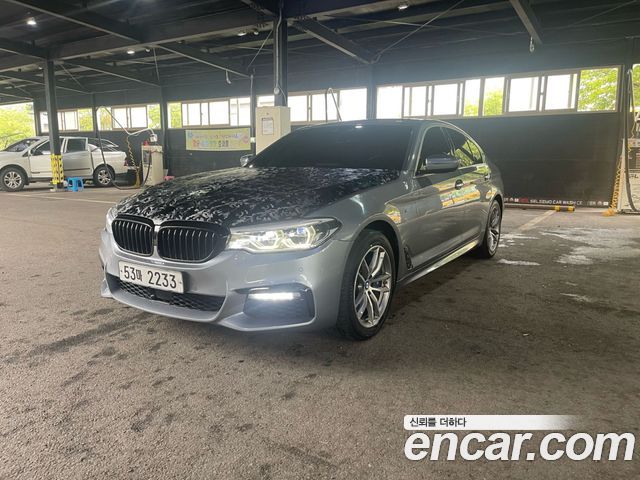 BMW 5 Series (G30)