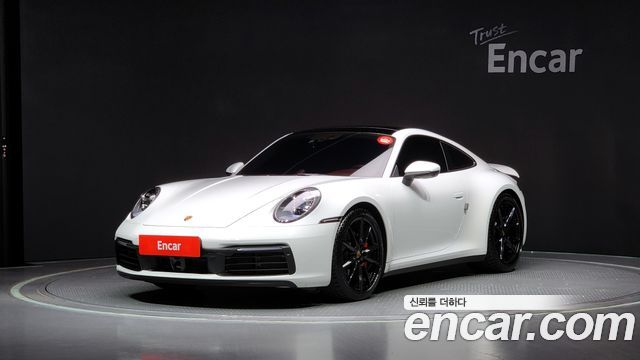 Porsche 911 (992)