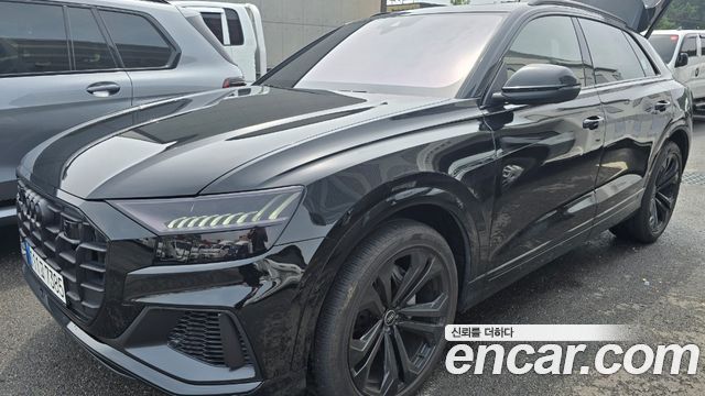 Audi Q8 (4M)
