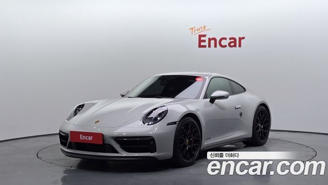 Porsche 911 (992)