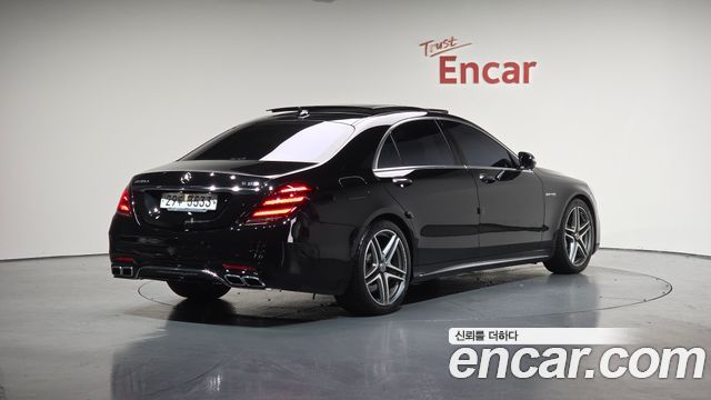 Mercedes-Benz S-Class W222