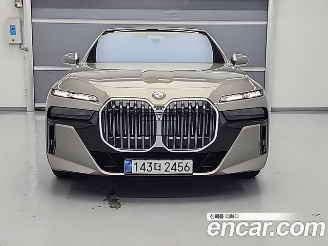 BMW 7 Series (G70)